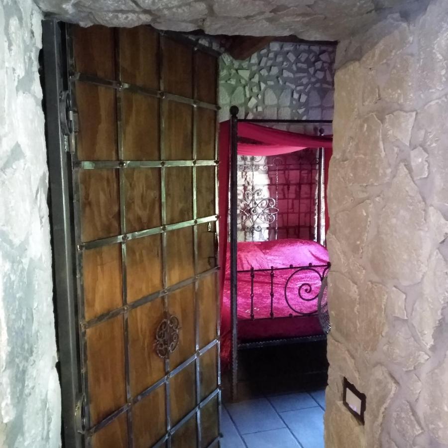 Castle House Apartamento Cremona Exterior foto
